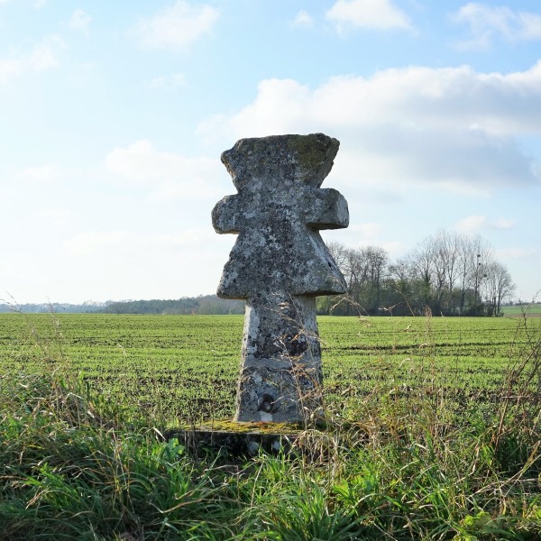 Croix-pattee-guiry-en-Vexin (3)